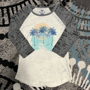 Roxy tee NWOT